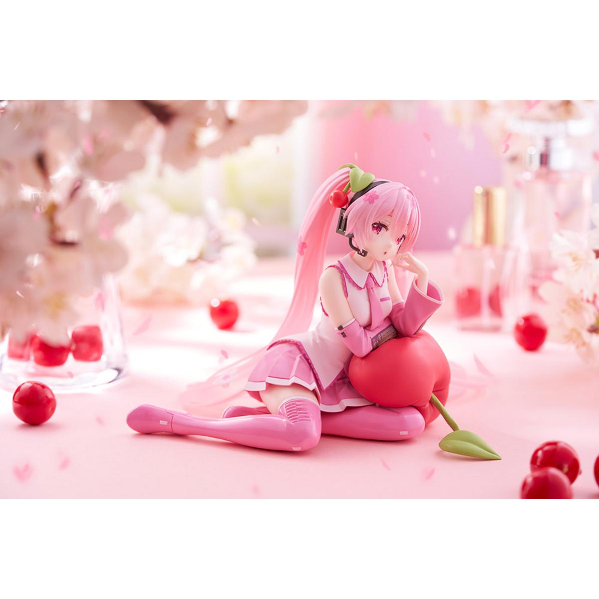 Hatsune Miku - Desktop Cute Sakura Miku (Cherry Cushion Ver.)