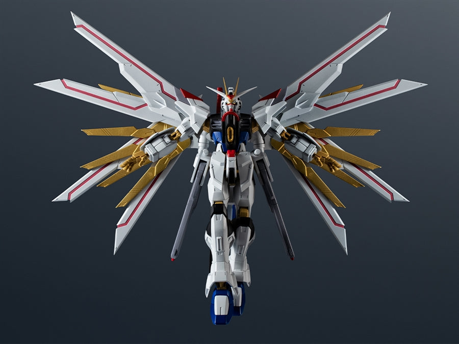 GUNDAM - GUNDAM UNIVERSE ZGMF/A-262PD-P Mighty Strike Freedom Gundam (PRE-BUILT ARTICULATION GUNDAM)